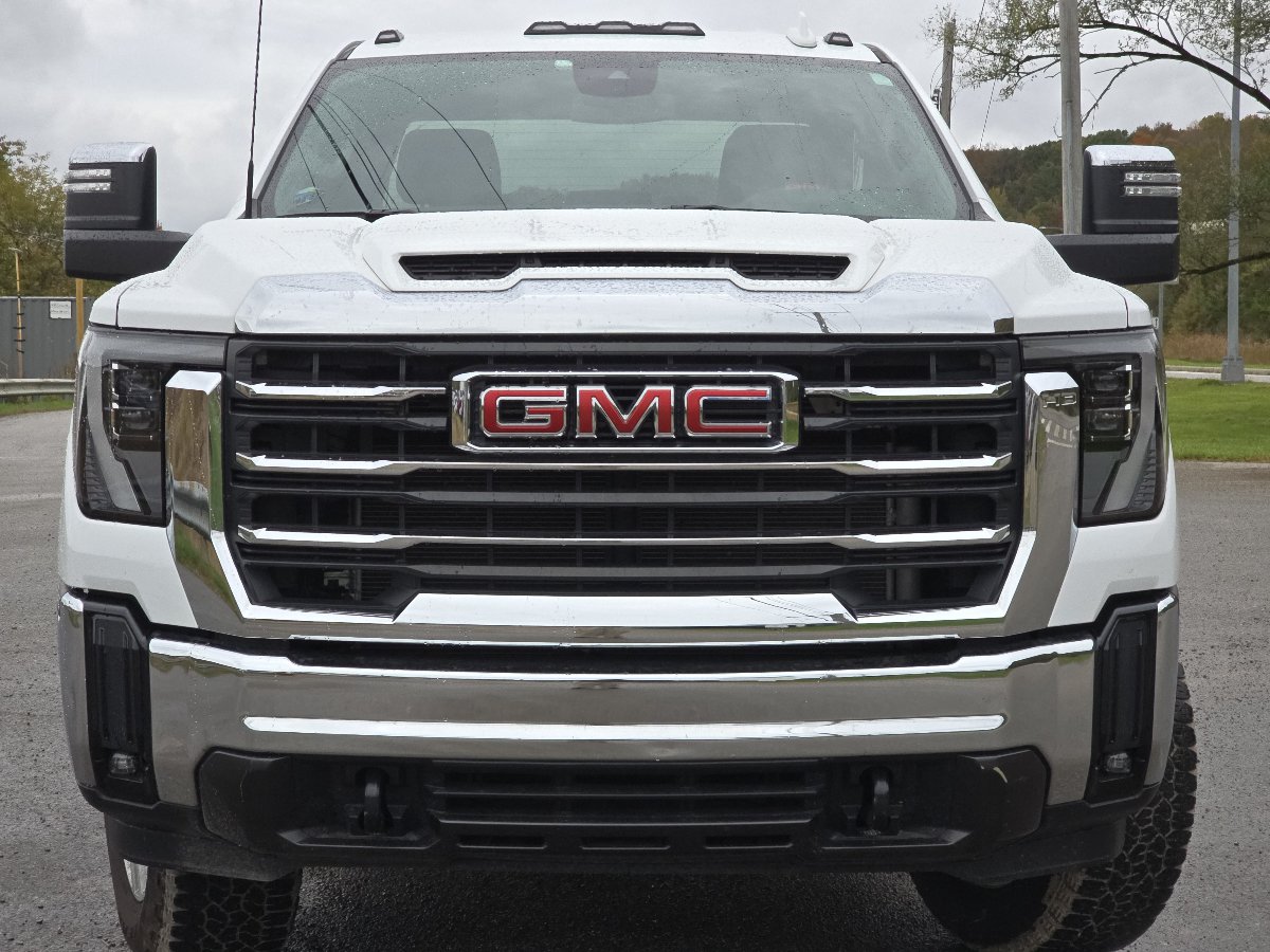 Used 2024 GMC Sierra 3500 SLT AWD/4WD image 18