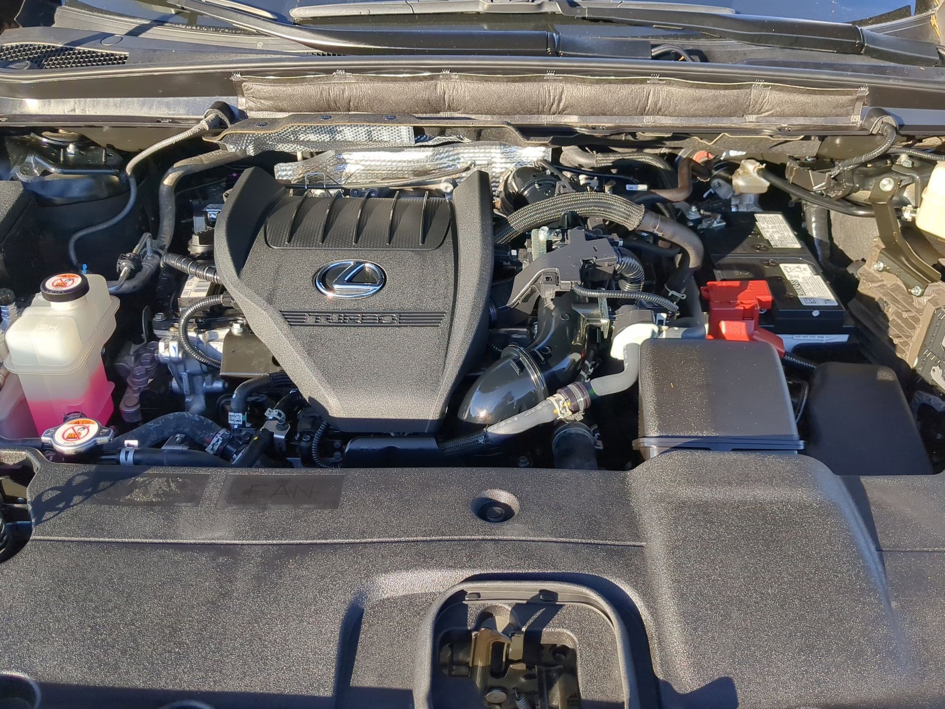 Used 2024 Lexus RX 350 Premium w/ Accessory Package (Z1) image 35