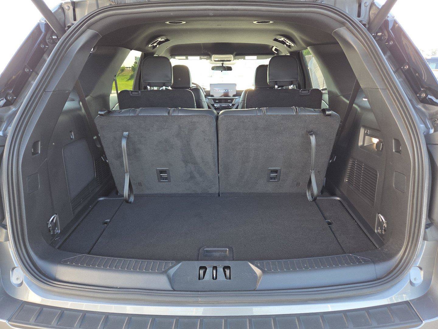 Used 2025 Ford Explorer ST-Line AWD/4WD image 19