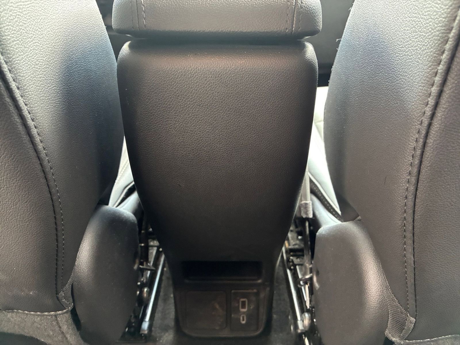 Used 2025 Buick Encore GX Preferred AWD/4WD image 22
