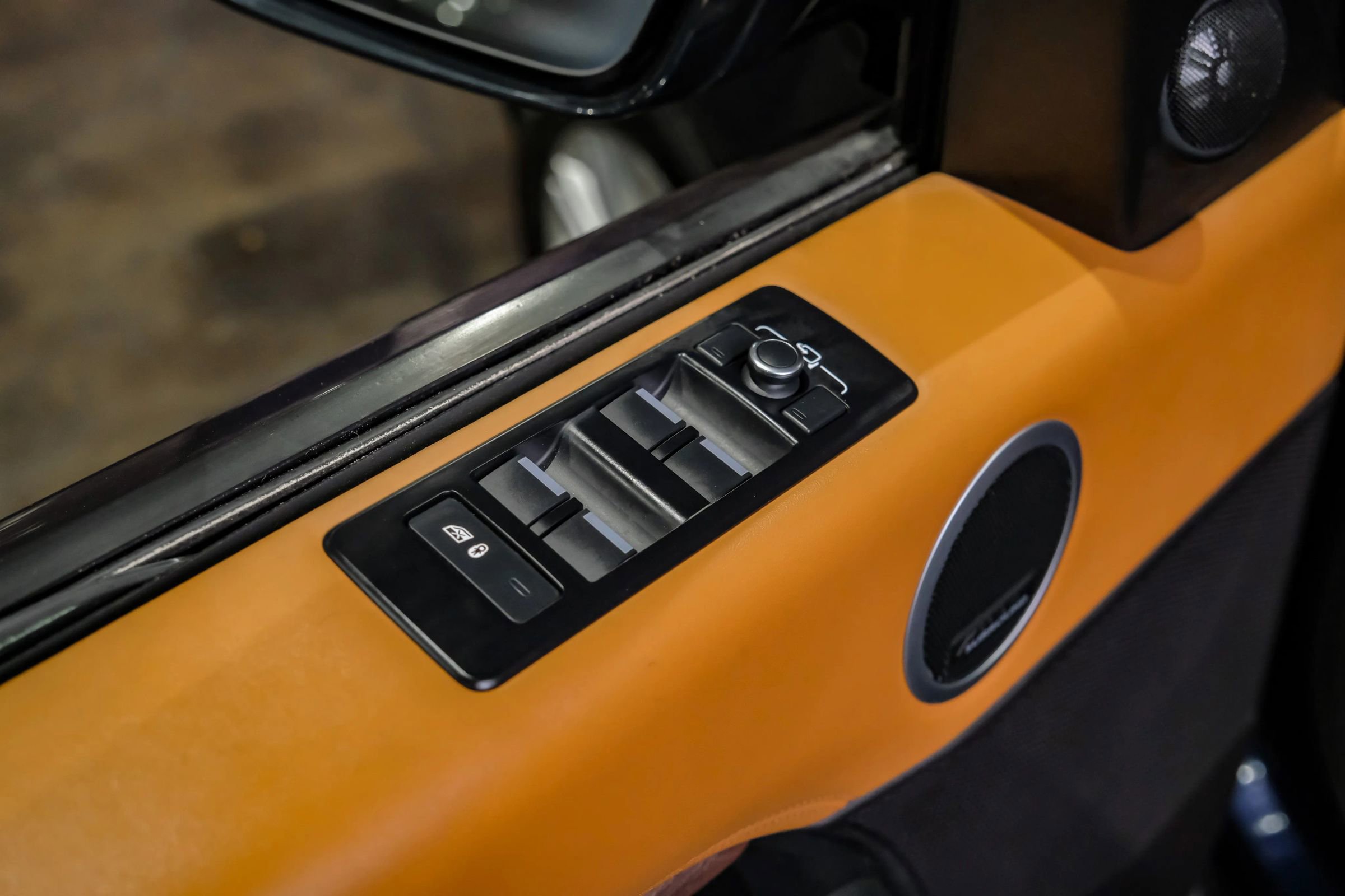 Used 2019 Land Rover Discovery HSE Luxury image 39