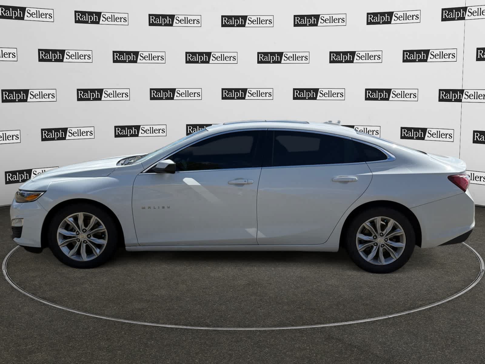 Used 2021 Chevrolet Malibu LT FWD image 3
