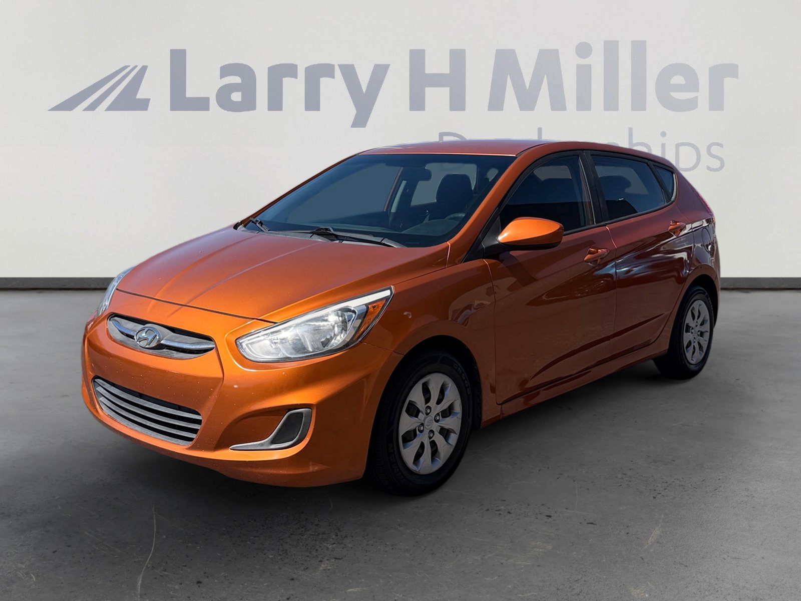 Used 2017 Hyundai Accent SE image 1