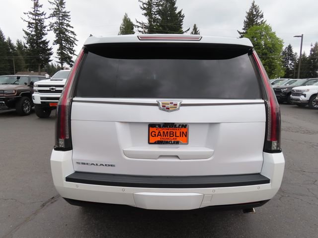 Used 2017 Cadillac Escalade Premium Luxury AWD/4WD image 7