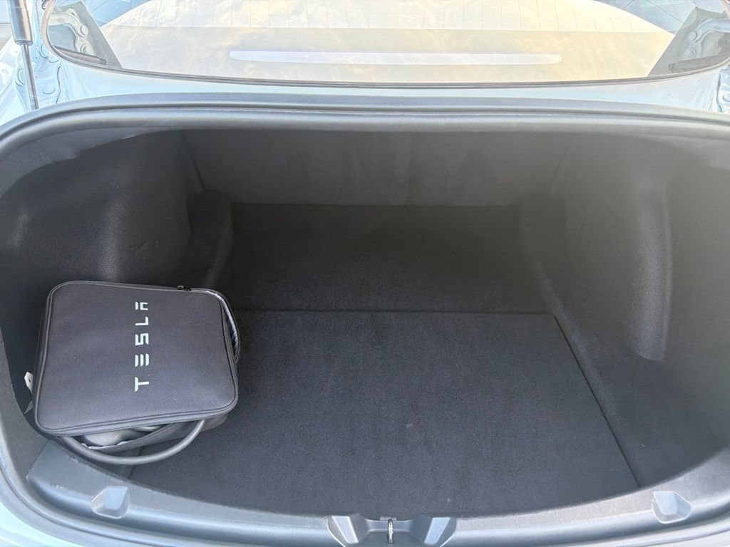 Used 2018 Tesla Model 3 Long Range RWD image 25