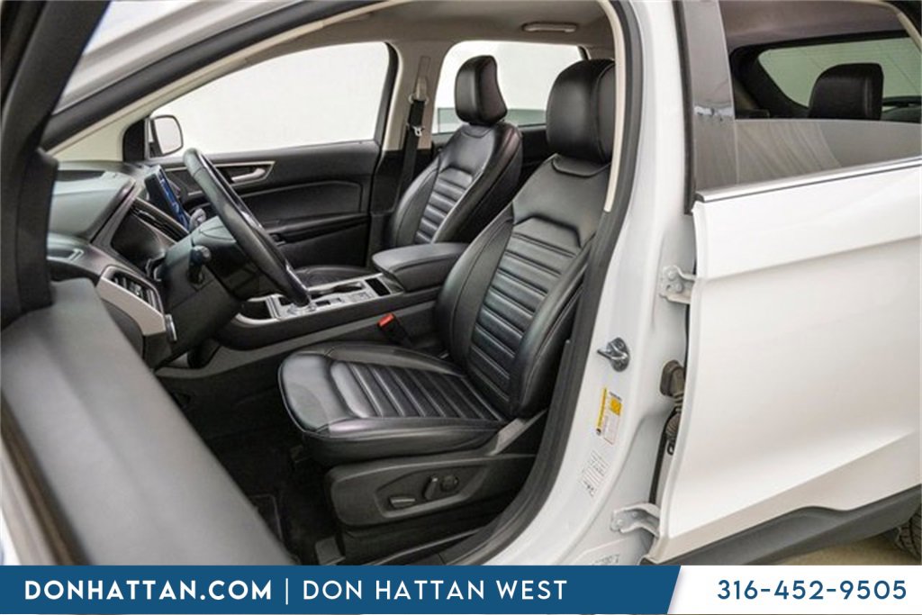 Used 2023 Ford Edge SEL image 4