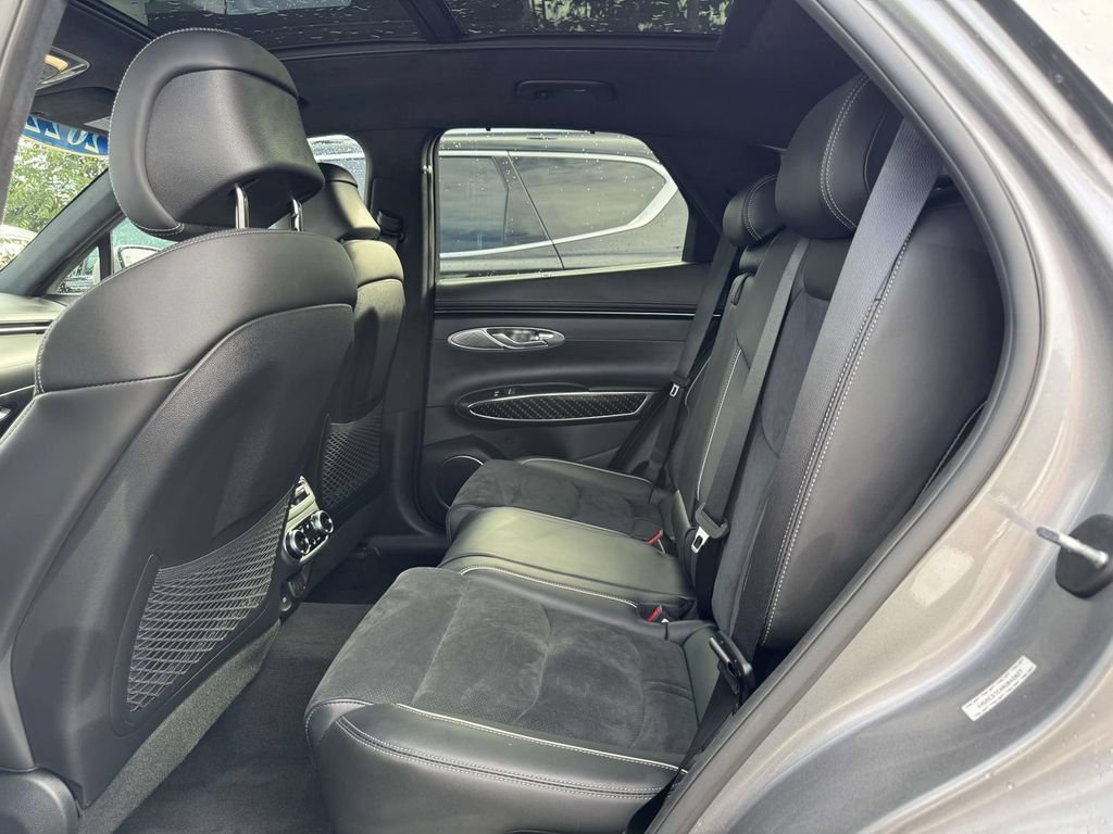 Certified 2022 Genesis GV70 3.5T Sport w/ Sport Prestige Package AWD/4WD image 8