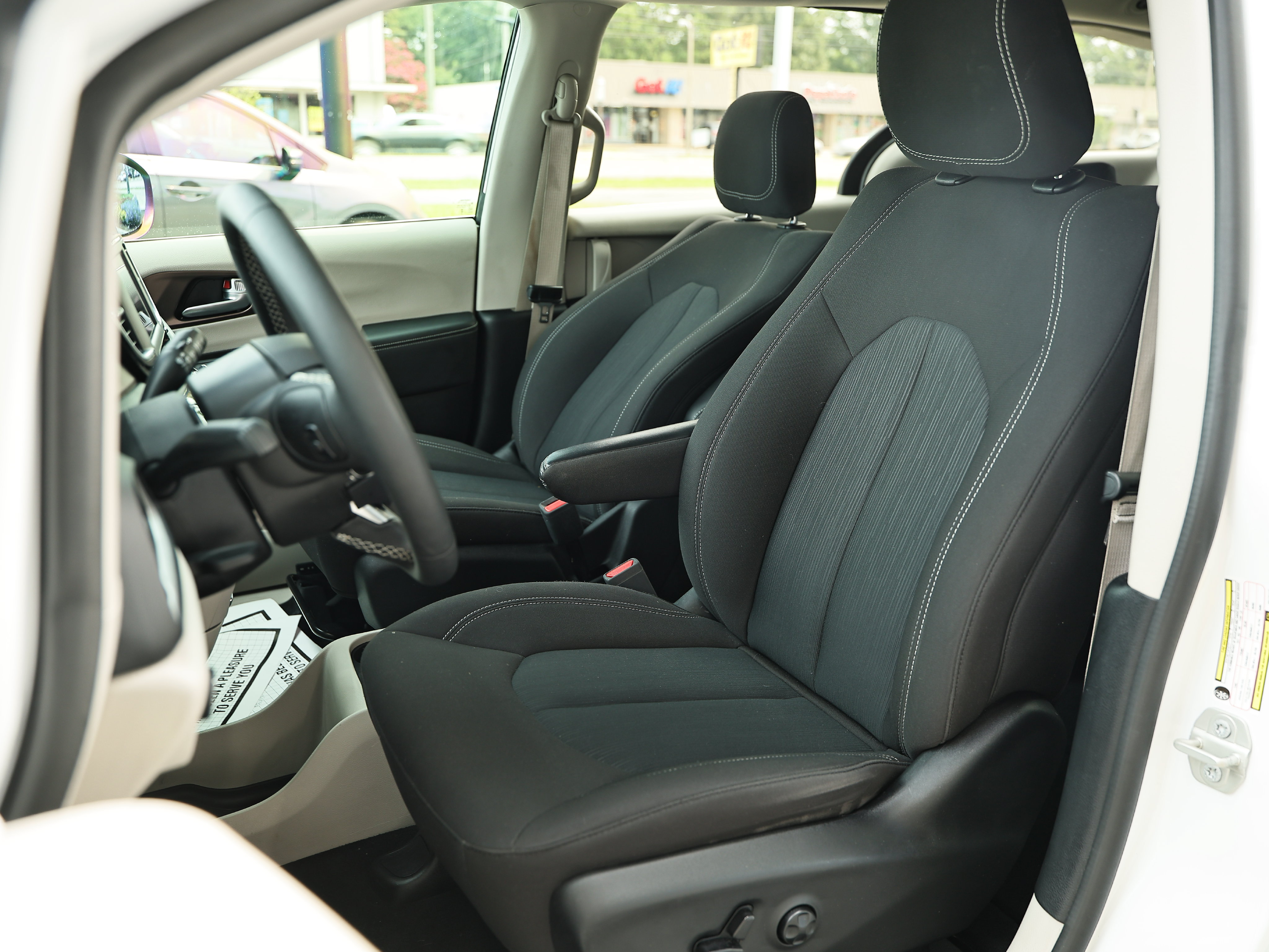 Used 2024 Chrysler Voyager LX FWD image 19