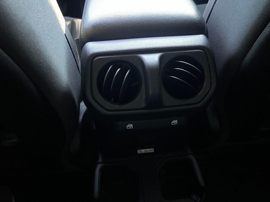 Used 2021 Jeep Wrangler Unlimited Rubicon AWD/4WD image 19
