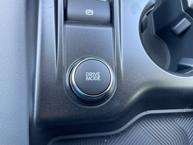 New 2026 Ford Explorer Active w/ Active Comfort Package RWD image 16