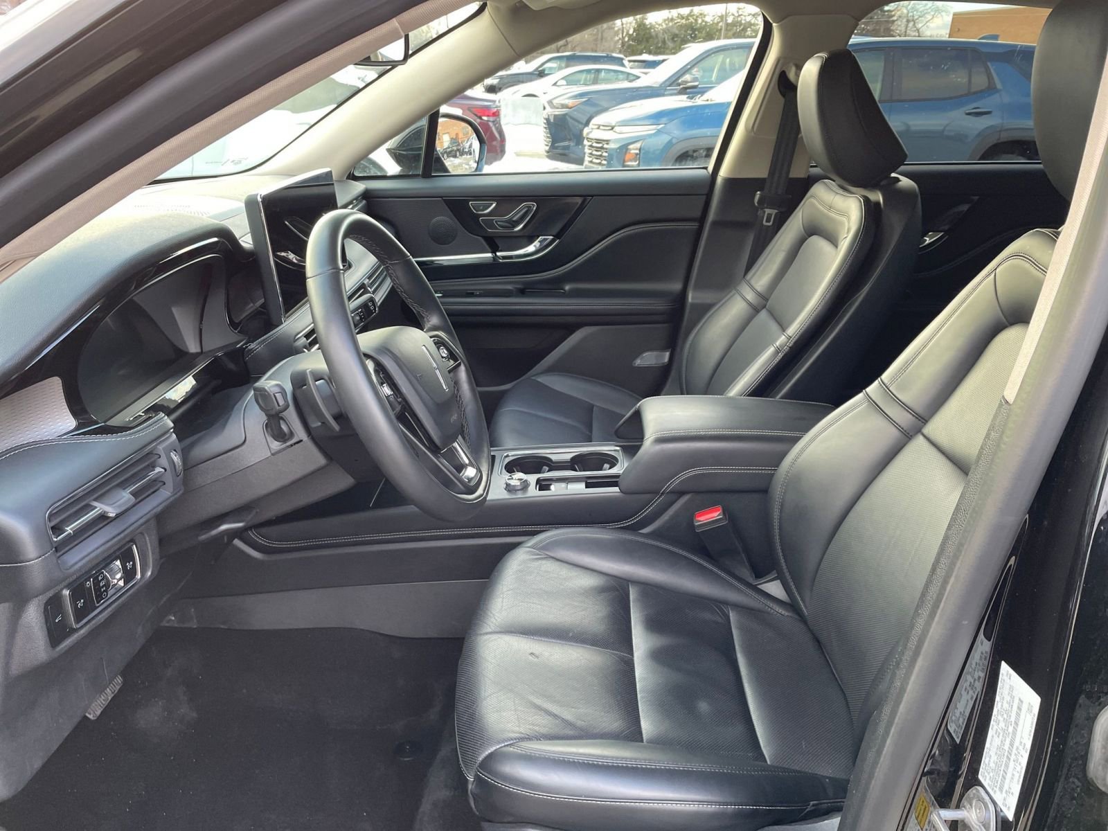 Used 2024 Lincoln Corsair Reserve image 28