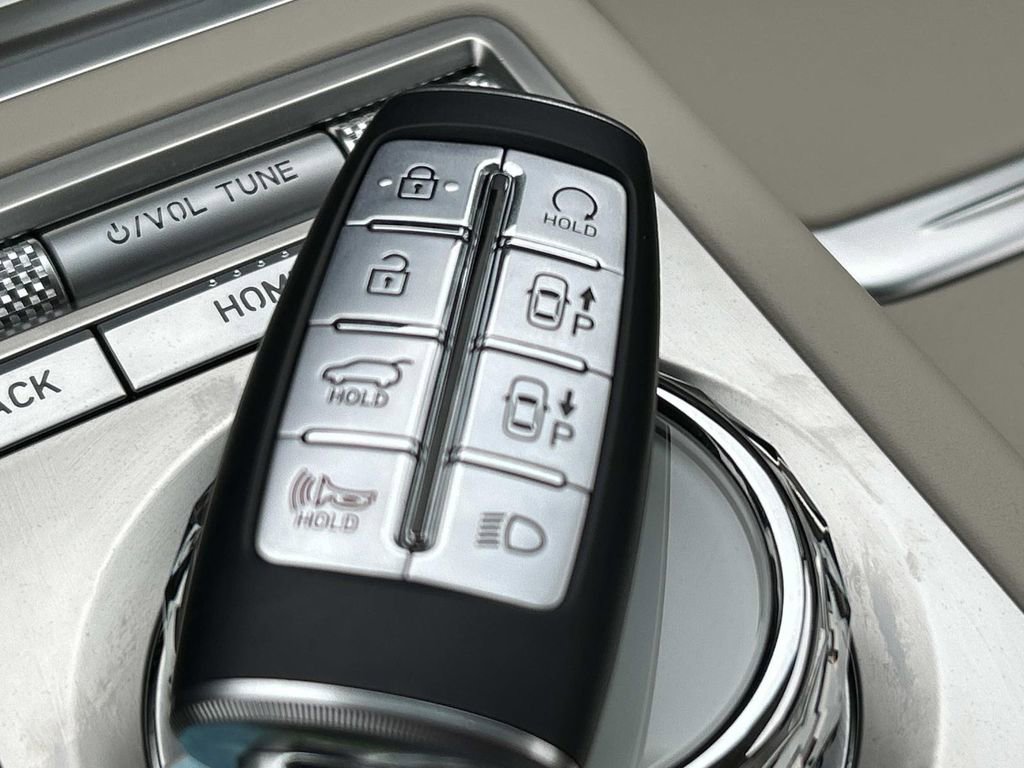 Used 2023 Genesis GV70 3.5T Sport w/ Sport Advanced Package image 41