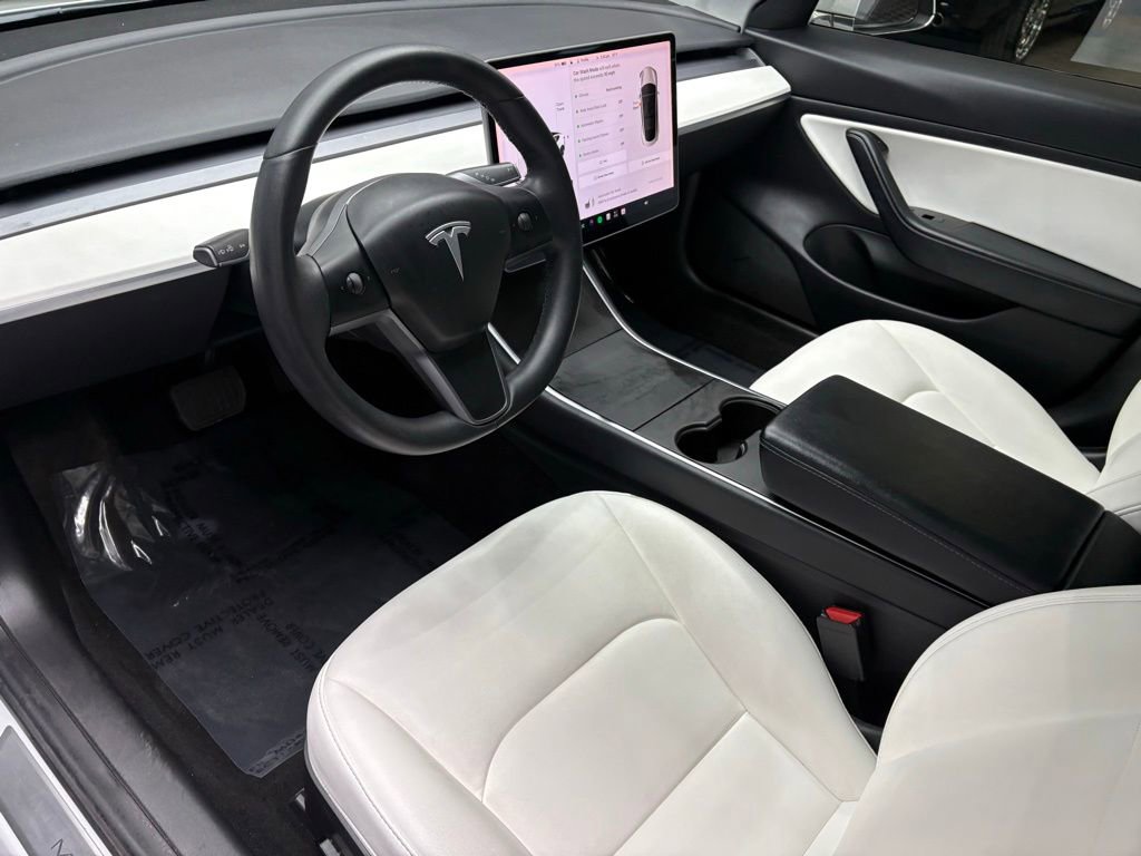 Used 2020 Tesla Model 3 Standard Range Plus RWD image 18