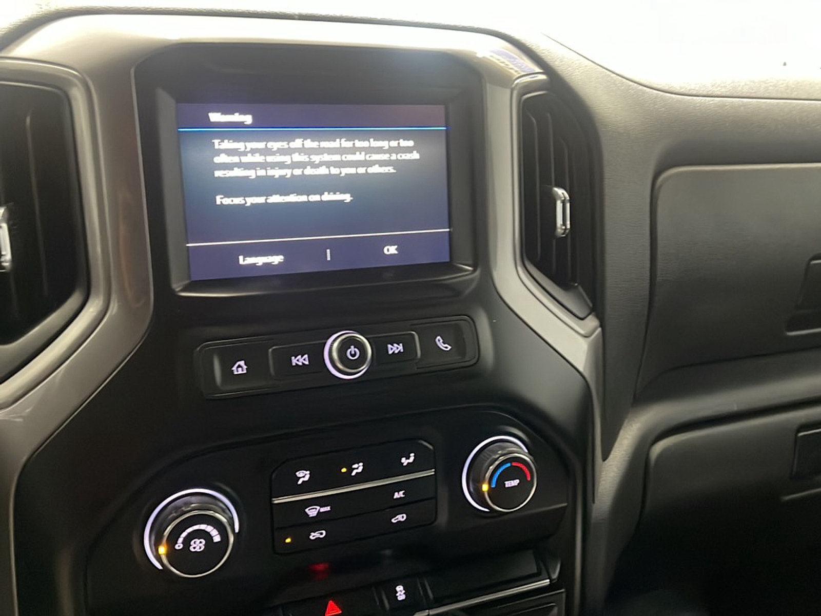 Used 2020 Chevrolet Silverado 1500 W/T AWD/4WD image 8