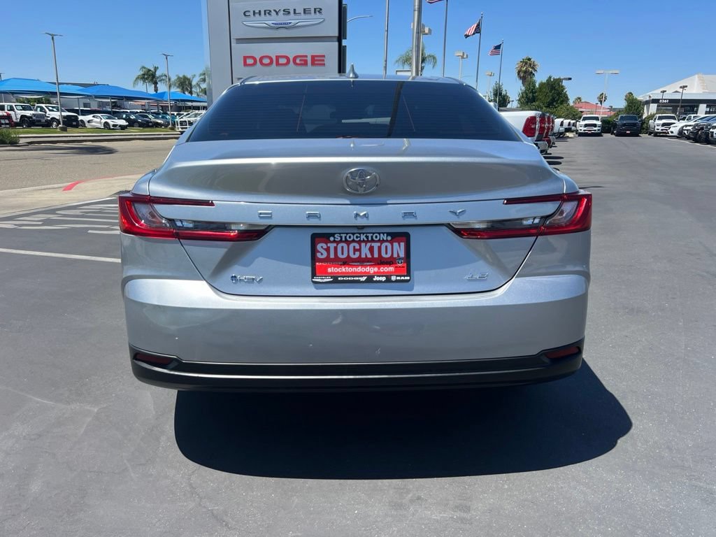 Used 2025 Toyota Camry LE FWD image 19
