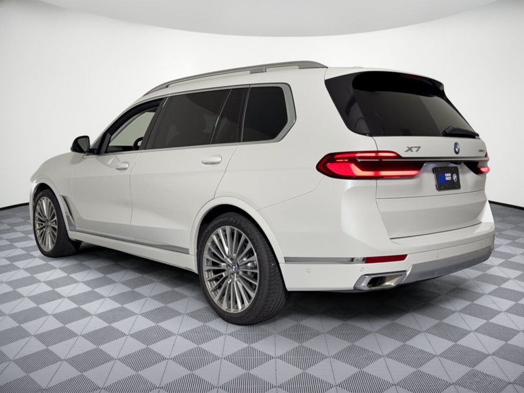 Certified 2023 BMW X7 xDrive40i w/ Premium Package AWD/4WD image 3