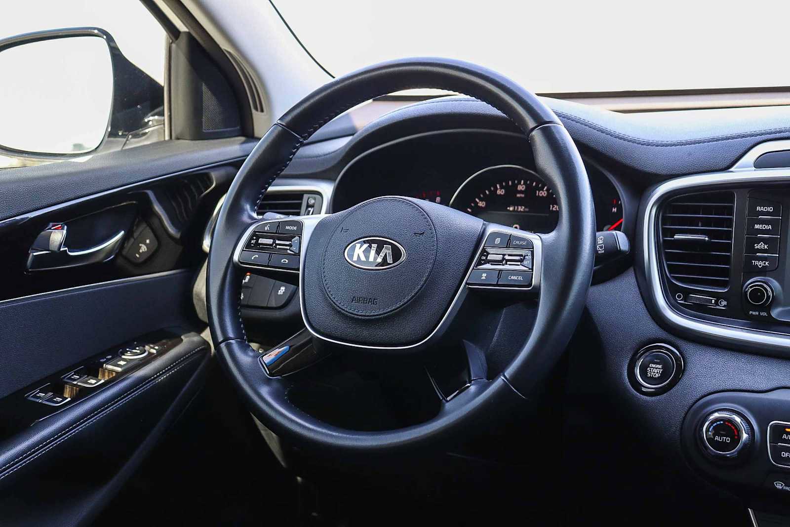 Used 2019 Kia Sorento EX image 22