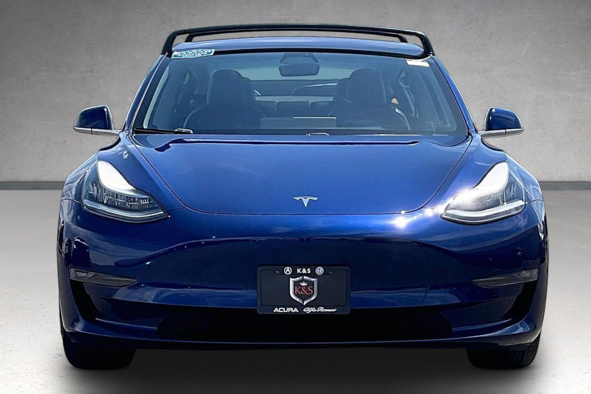 Used 2019 Tesla Model 3 Standard Range Plus RWD image 3