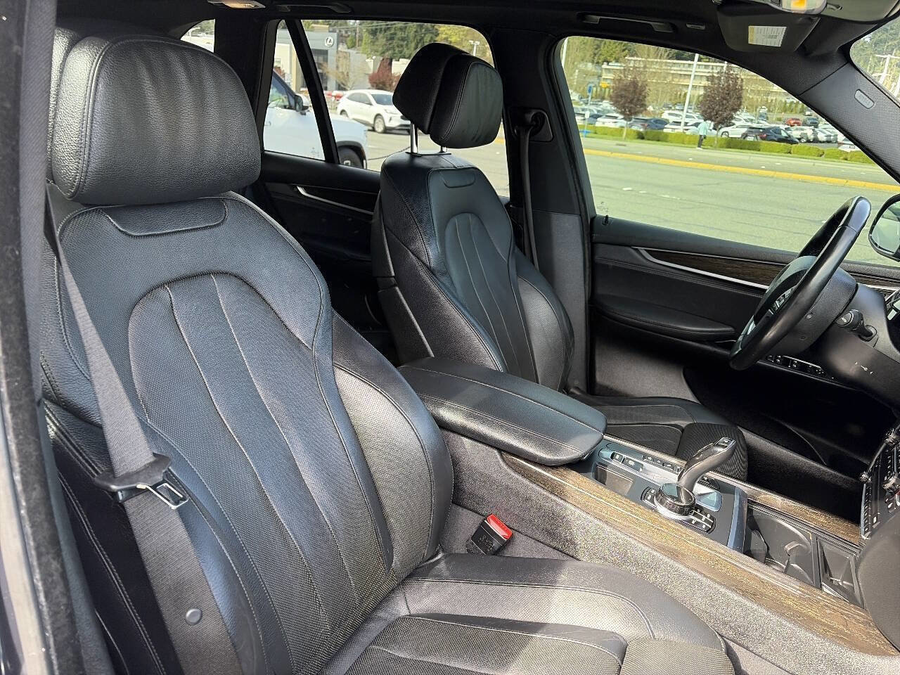 Used 2017 BMW X5 xDrive35i w/ Premium Package image 21