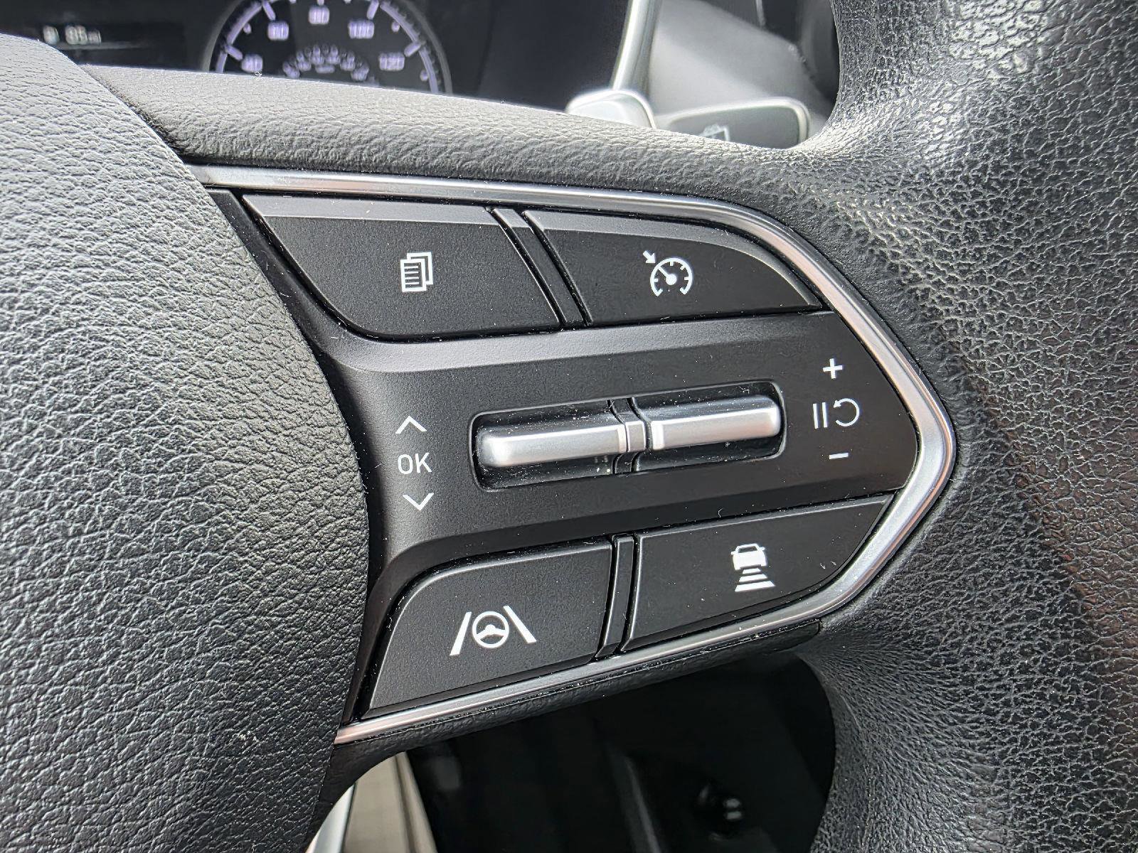 Used 2022 Hyundai Santa Fe SEL image 17