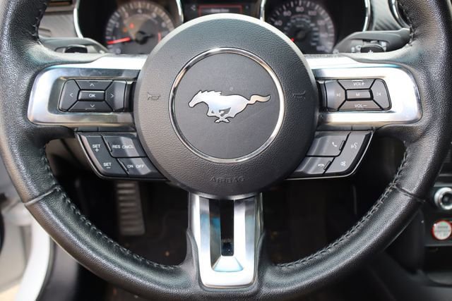 Used 2017 Ford Mustang Coupe RWD image 10