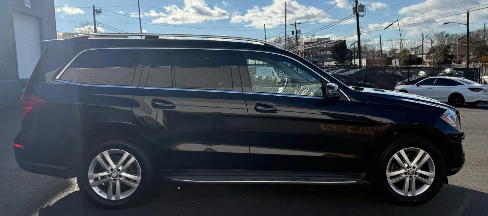 Used 2015 Mercedes-Benz GL 450 4MATIC image 7