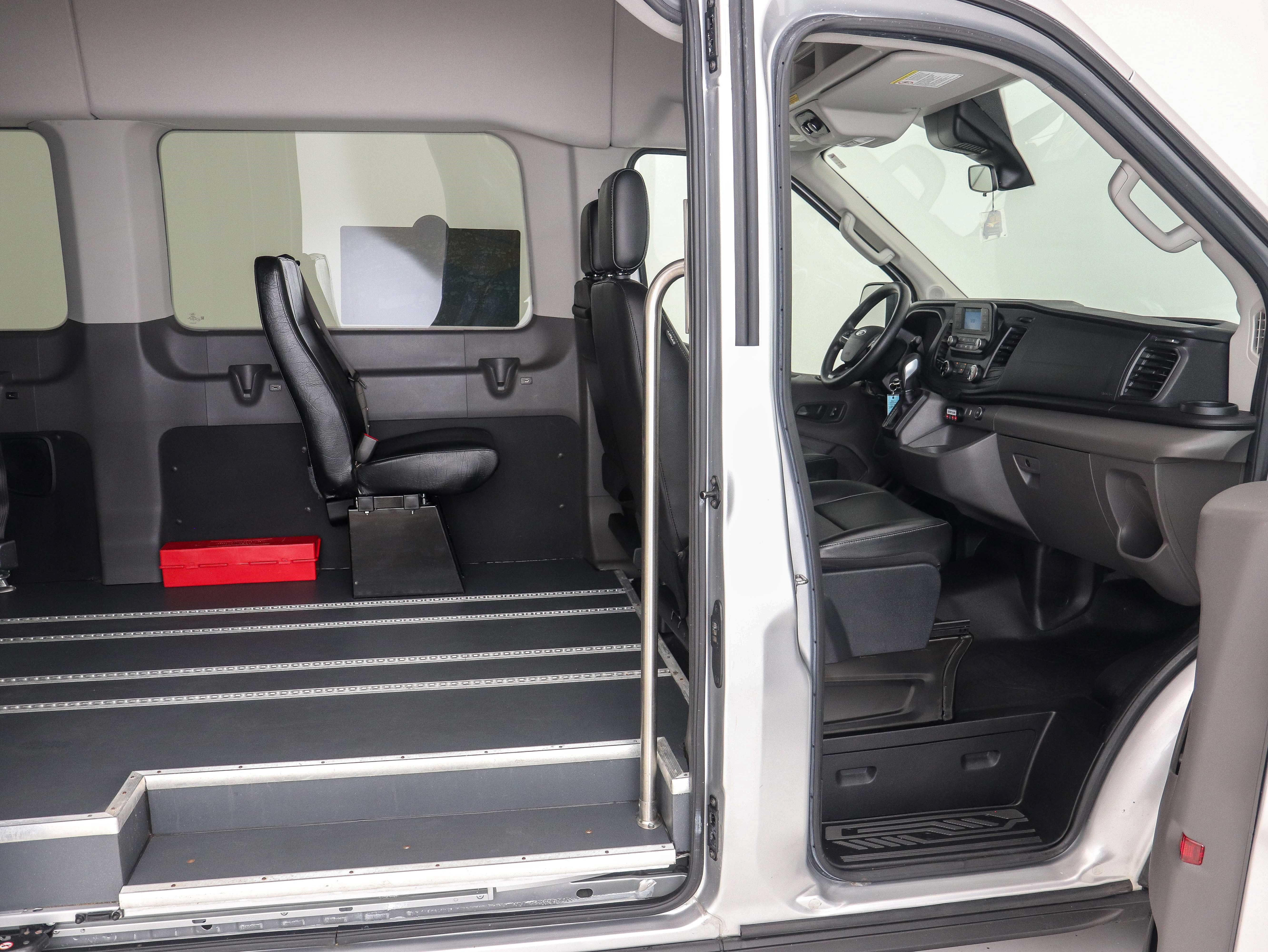 Used 2020 Ford Transit 350 XL RWD image 16