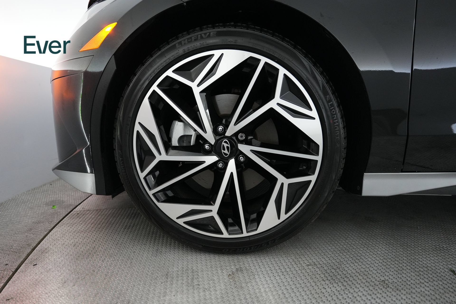 Used 2024 Hyundai Ioniq 6 SEL RWD image 19