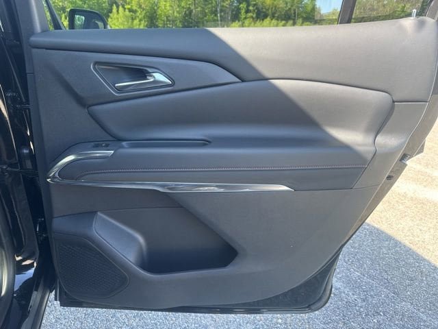 New 2026 Chevrolet Traverse Z71 w/ LPO, Floor Liner Package AWD/4WD image 32