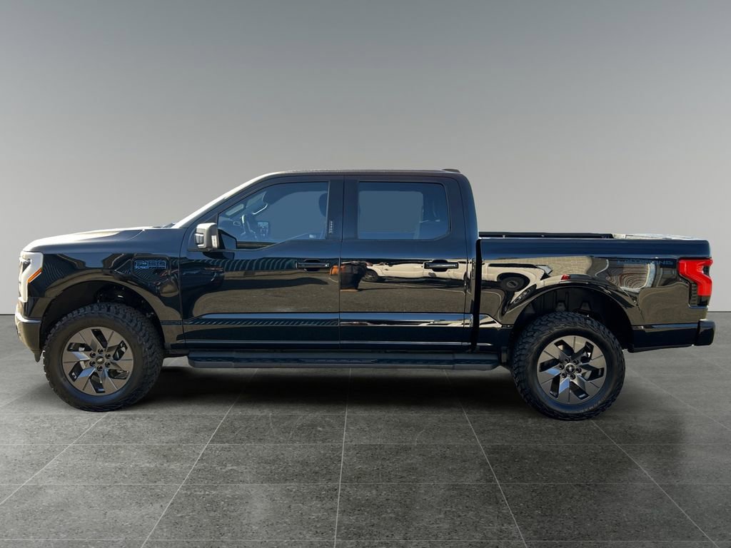 Used 2024 Ford F150 Lightning Flash AWD/4WD image 6
