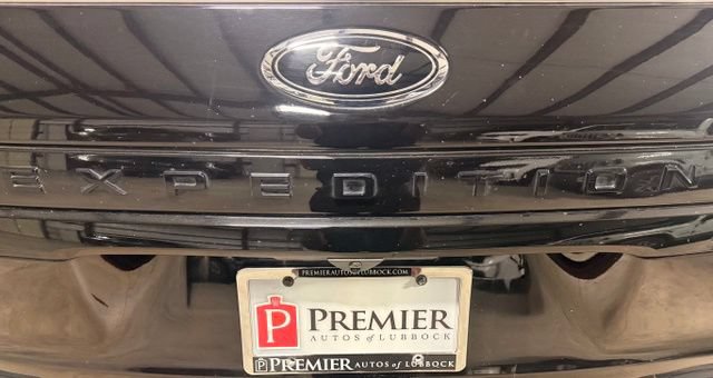 Used 2022 Ford Expedition Limited AWD/4WD image 12