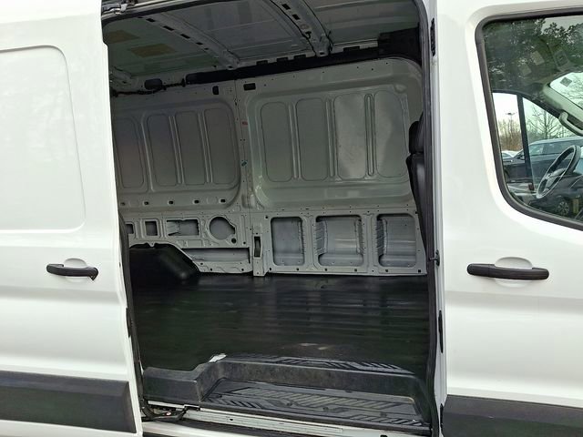 Used 2023 Ford Transit 250 Medium Roof AWD image 13
