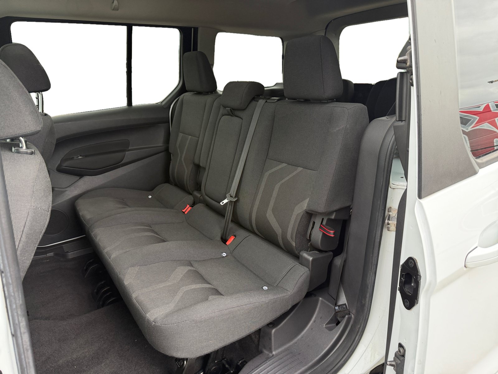 Used 2017 Ford Transit Connect XLT FWD image 16