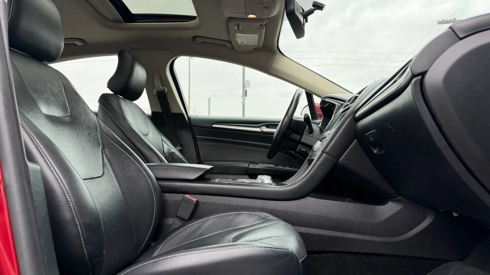 Used 2017 Ford Fusion Energi Titanium FWD image 13