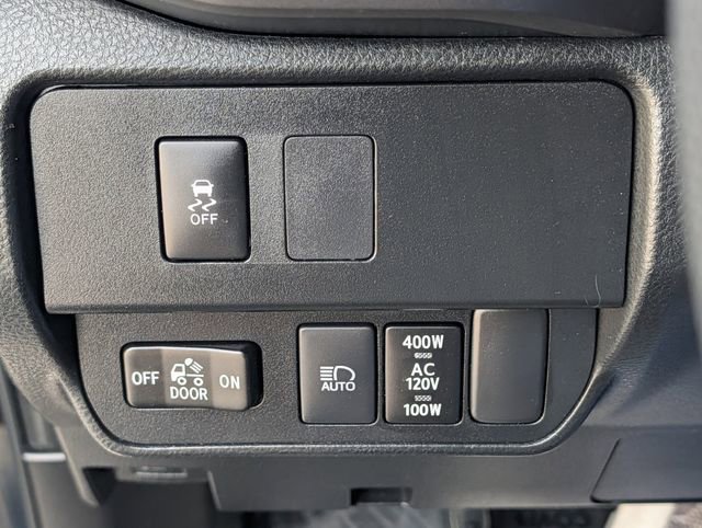 Used 2023 Toyota Tacoma TRD Off-Road w/ Technology Package AWD/4WD image 22