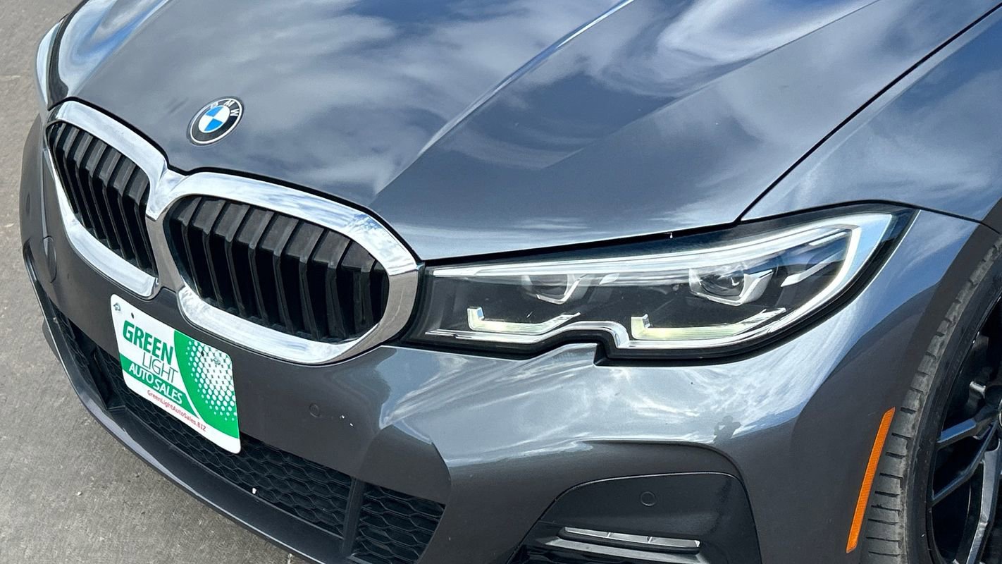 Used 2019 BMW 330i xDrive xDrive w/ M Sport Package image 16