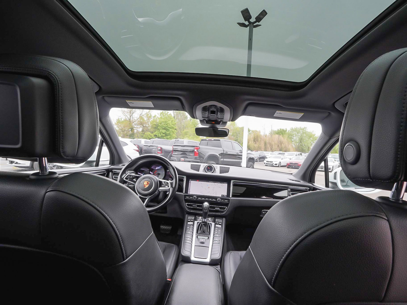 Used 2021 Porsche Macan S AWD/4WD image 39