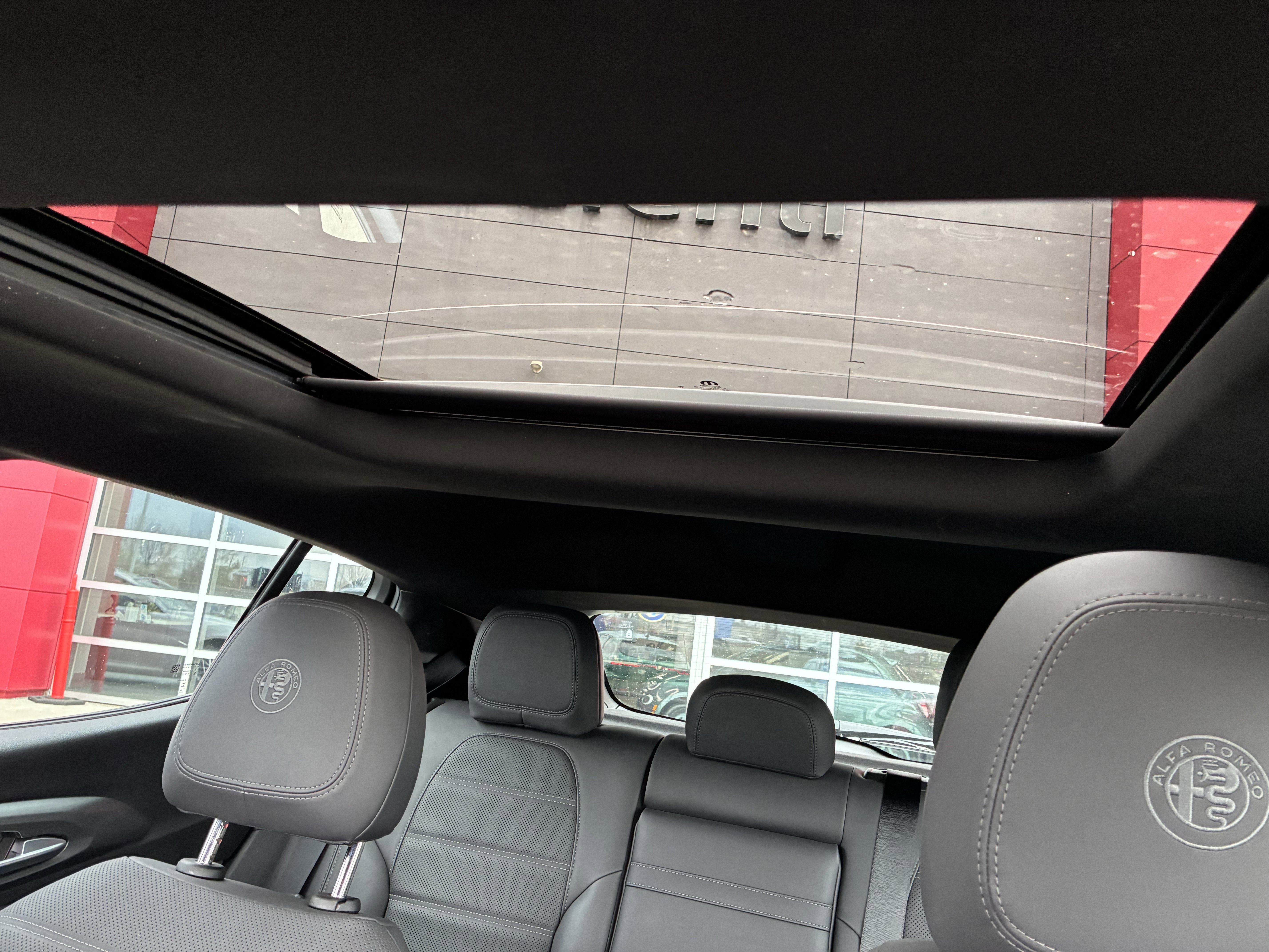 Certified 2024 Alfa Romeo Tonale Veloce image 26