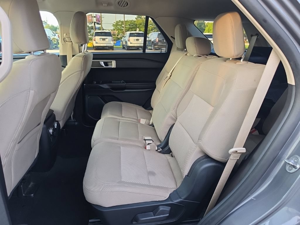Used 2021 Ford Explorer 2WD image 5