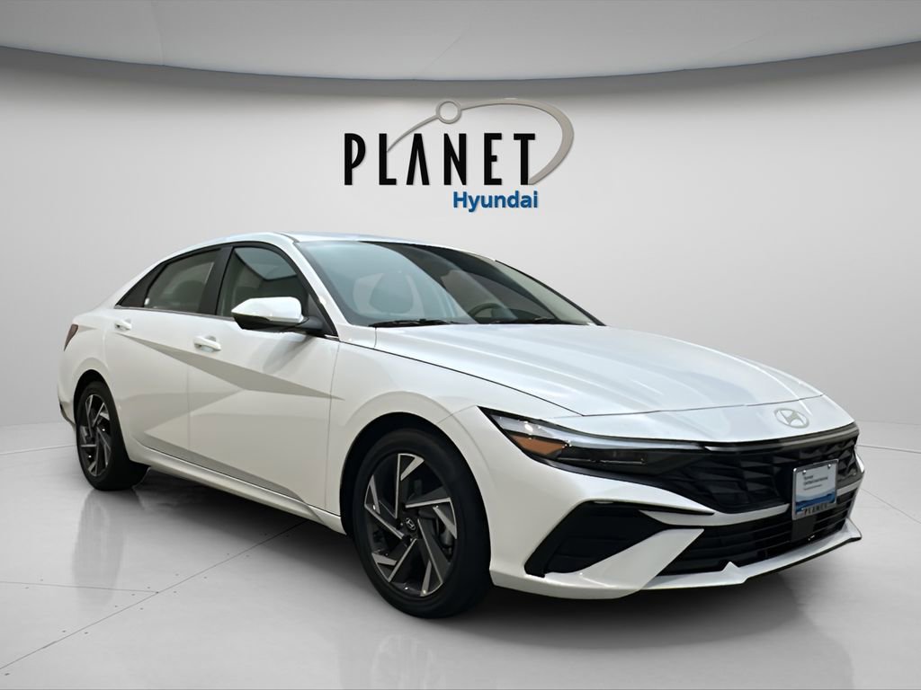 Certified 2025 Hyundai Elantra Limited