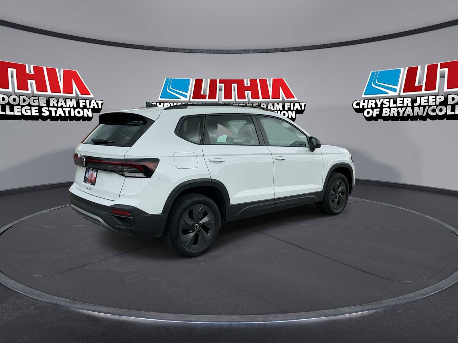 Used 2025 Volkswagen Taos S FWD image 8