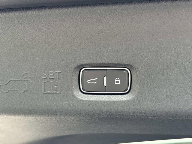 New 2026 Lincoln Navigator L Black Label image 13