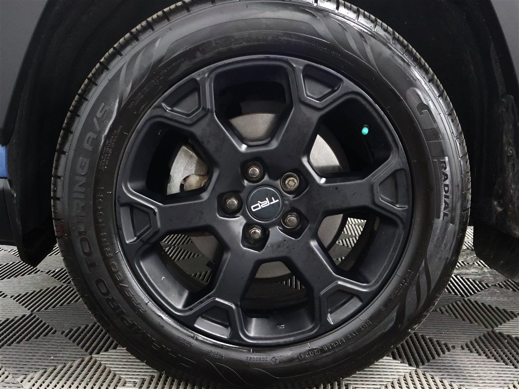 Used 2022 Toyota RAV4 TRD Off-Road AWD/4WD image 26