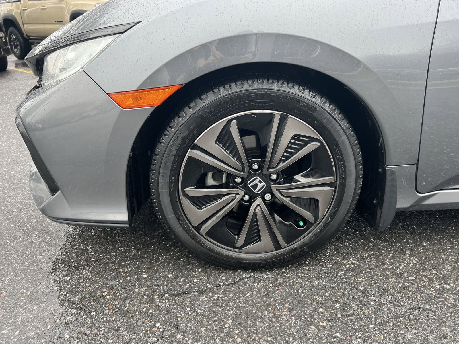 Used 2019 Honda Civic EX image 12