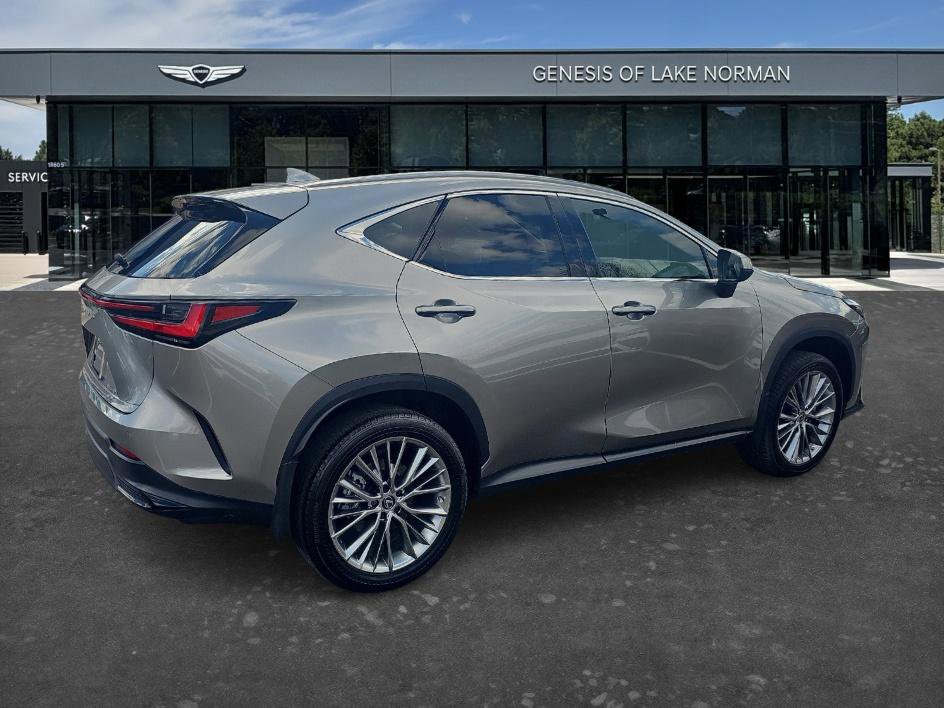 Used 2022 Lexus NX 350h NX 350h Premium image 5