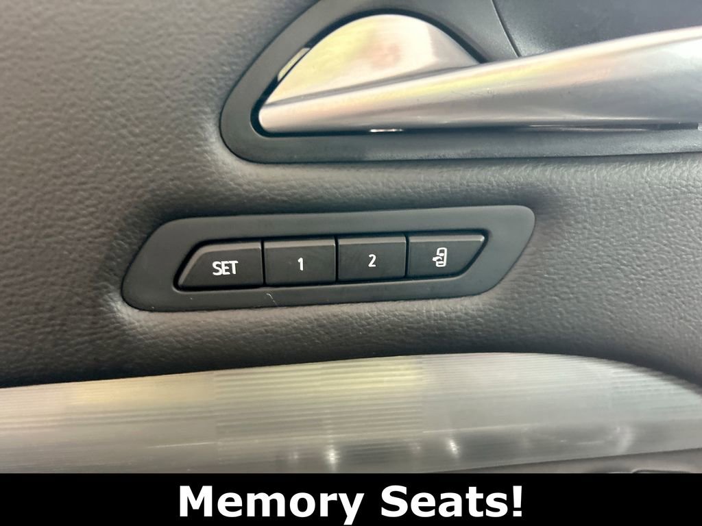 Used 2025 Cadillac XT4 Premium Luxury FWD image 12