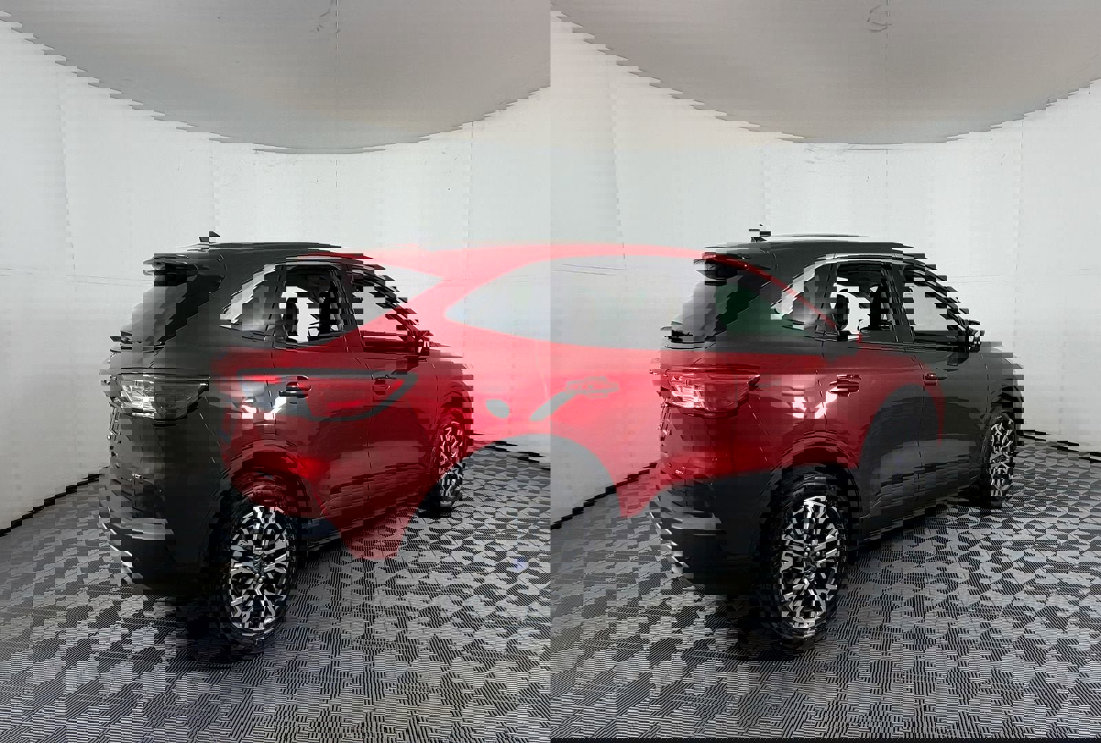 Used 2022 Ford Escape SEL image 4