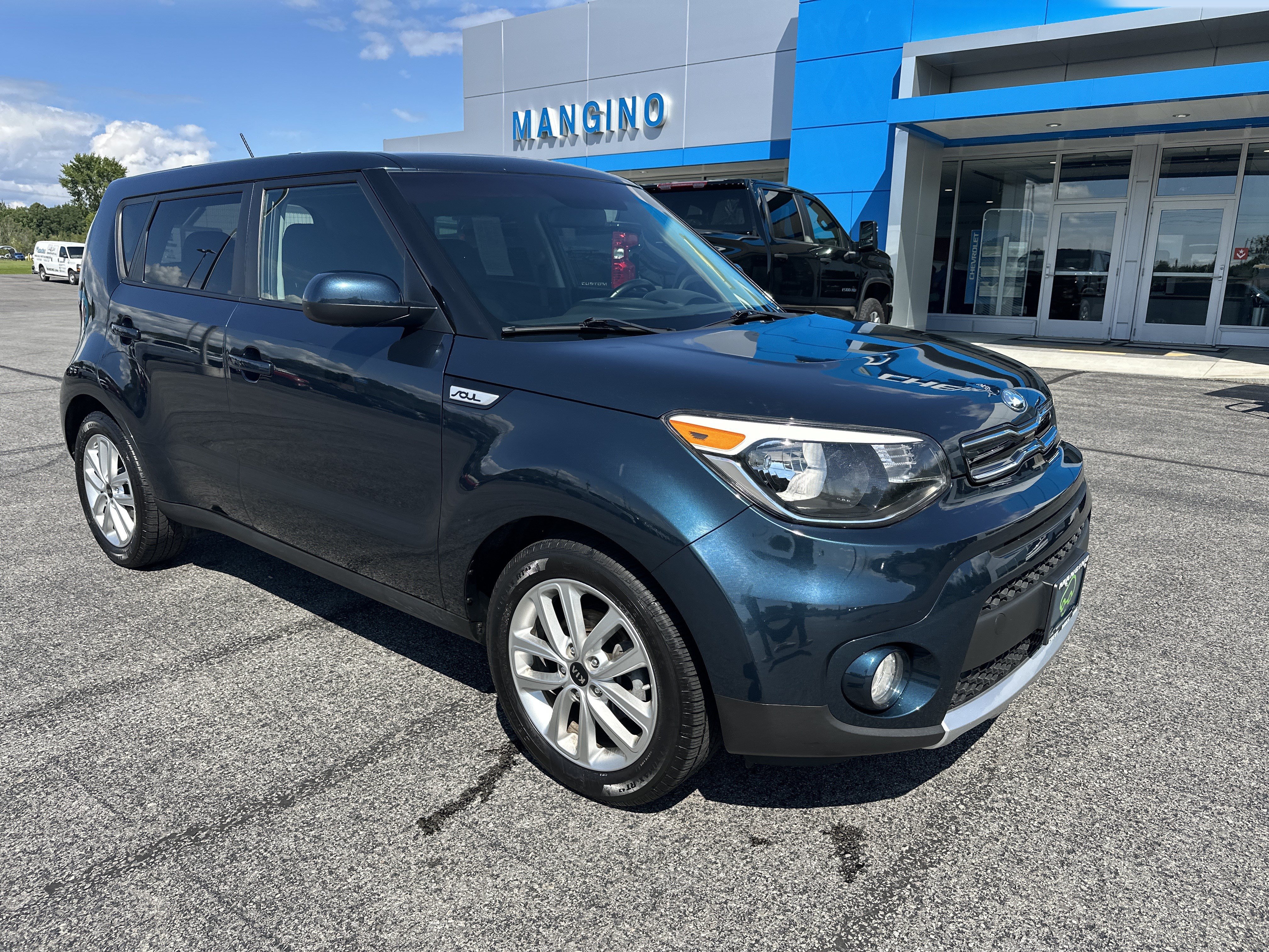Used 2018 Kia Soul + w/ Audio Package FWD image 2