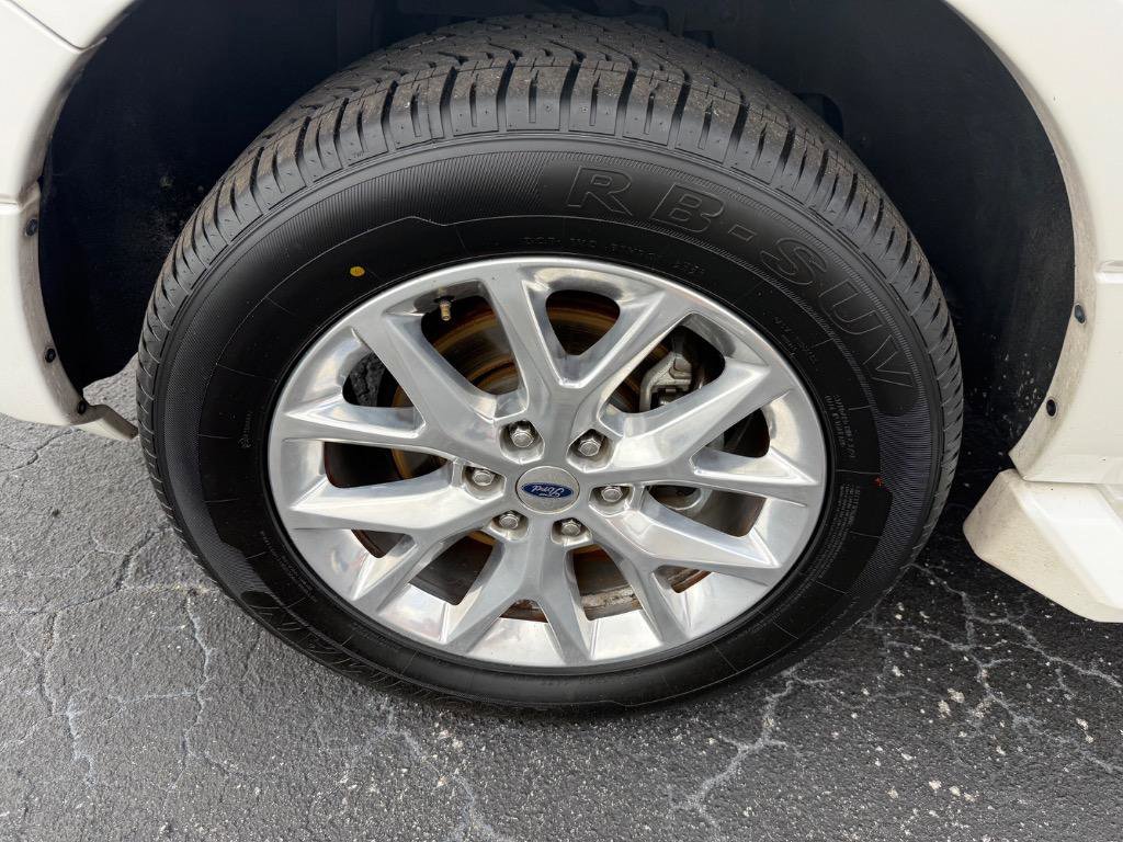 Used 2016 Ford Expedition EL Limited image 22
