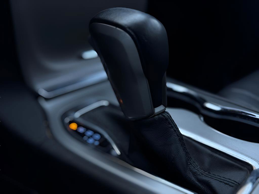 Used 2018 Jeep Grand Cherokee Limited w/ Luxury Group II image 28